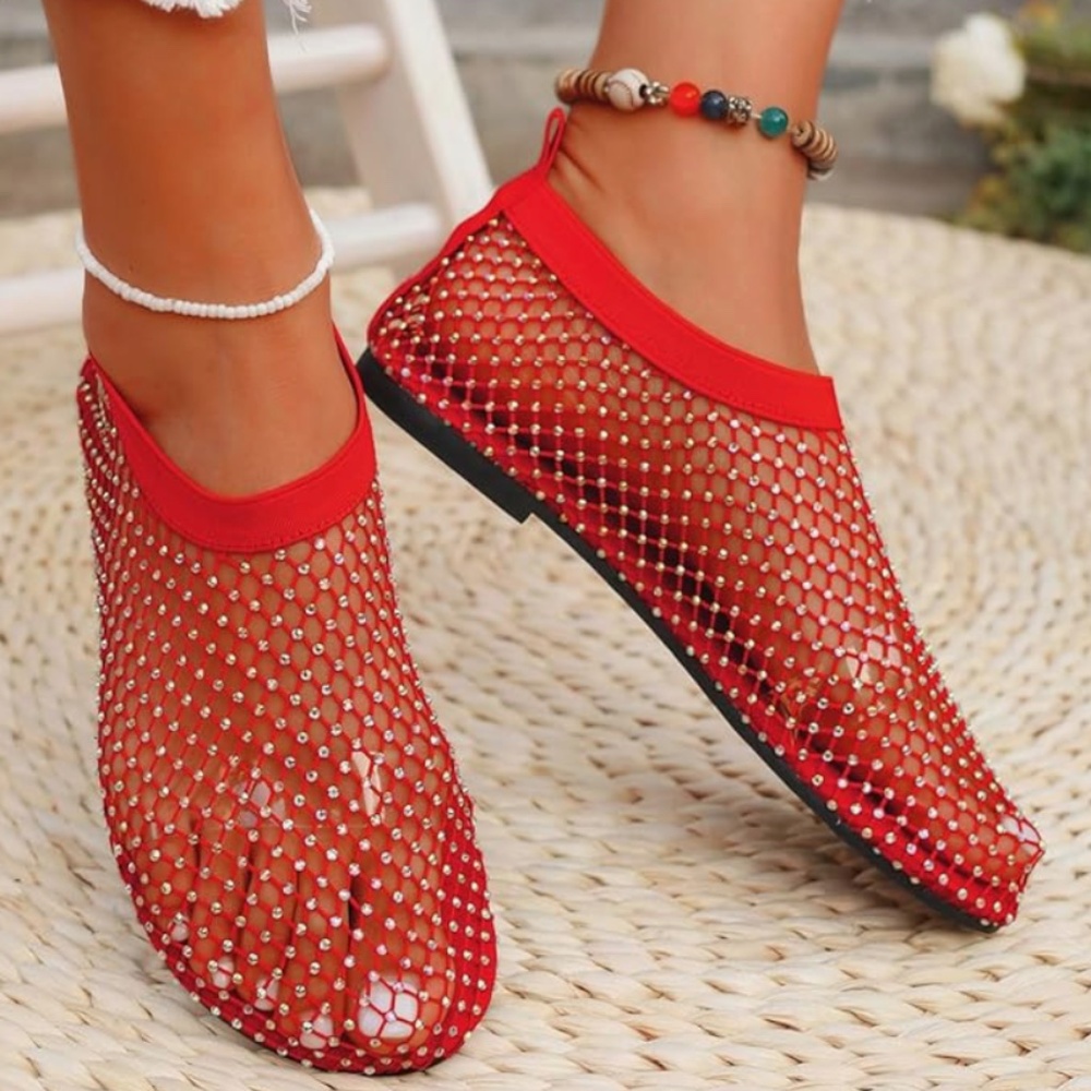 NWOT Mesh Flats Fishnet Sandals Low Heel Slip on Rhinestone - Red - Size 7 (38)